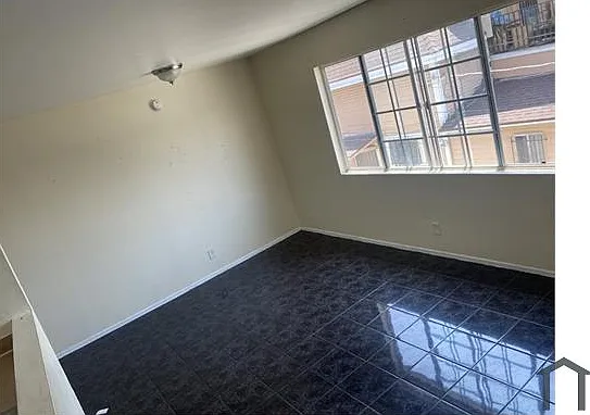 2429 Griffin Ave #7