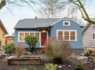 3566 NE Stanton St, Portland, OR 97212