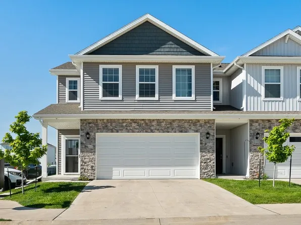 1057 Maywood Ln, Waukee, IA 50263