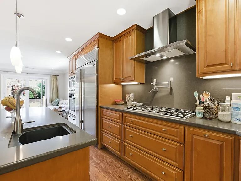 19567 Ardmore Ct — Photo 10