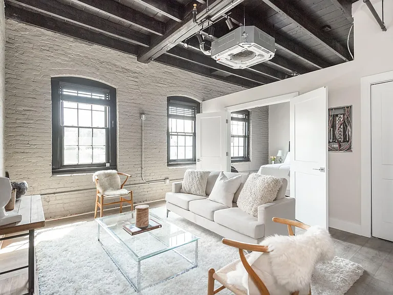 Walker Lofts — Photo 7