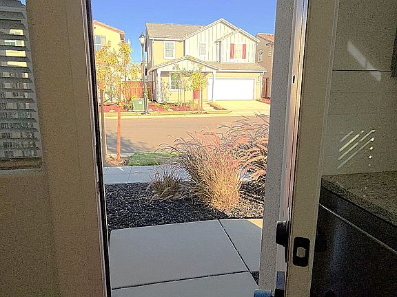 2nd image of 675 E Diaz Ln