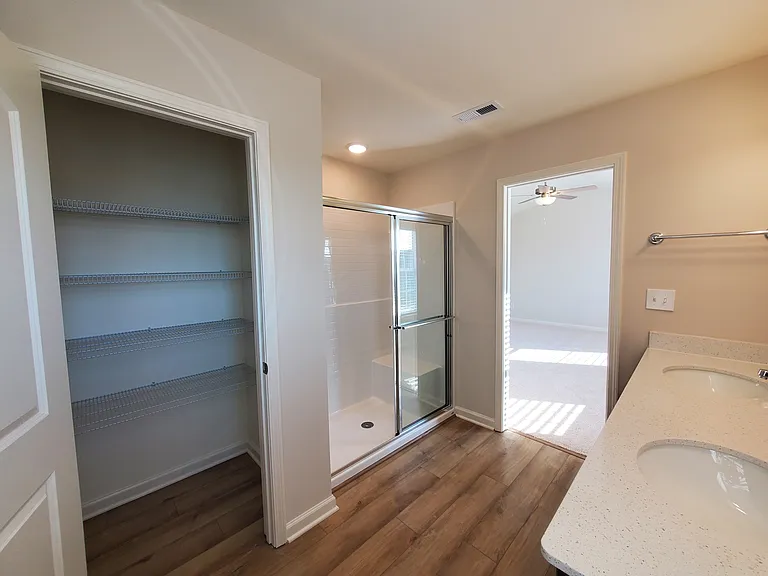 1217 Leanndra Park — Photo 18