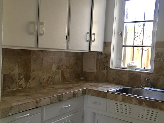 4th image of 6973 Indian Creek Dr