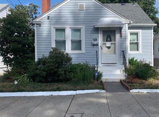 29 Rowan St, Providence, RI 02908