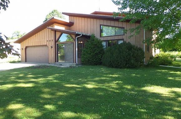 1st image of 505 Boettcher Ln
