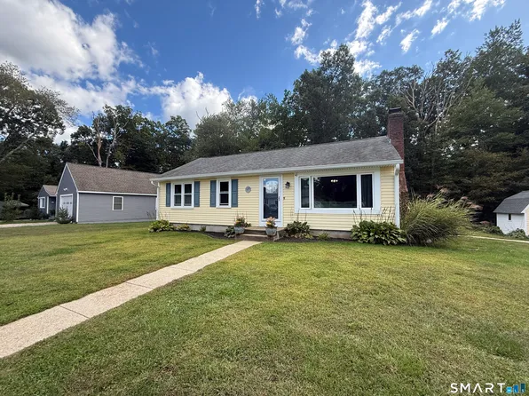 120 Dufault Street, Putnam, CT 06260