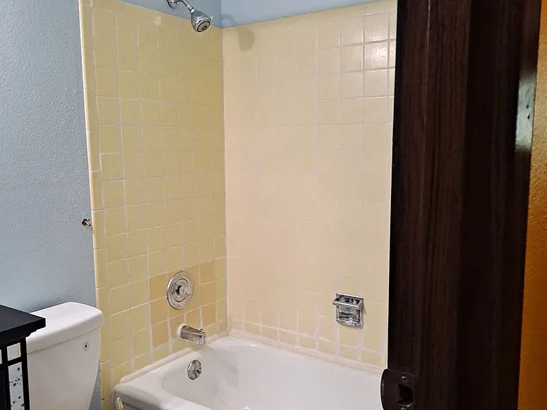 100 Scotland Rd #D — Photo 11