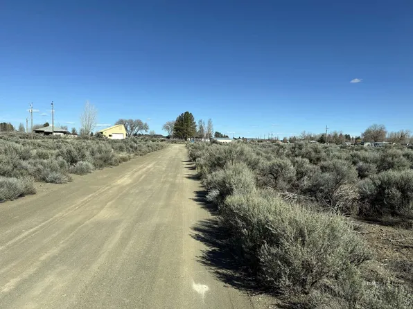 Hemlock Ln, Christmas Valley, OR 97641