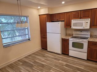 2828 Jackson St APT F5, Fort Myers, FL 33901