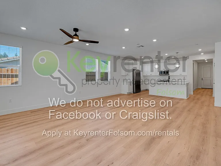 1012 Utah Dr — Photo 11