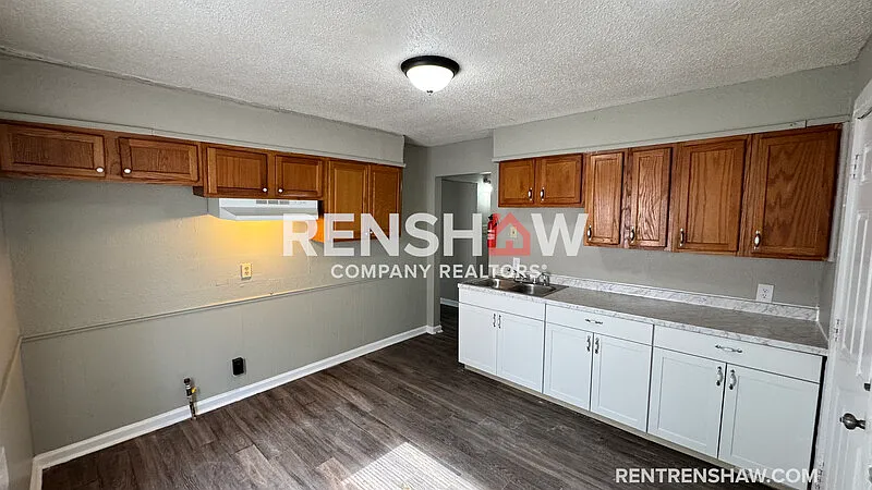 2 bed, 1.0 bath, 798 sqft, $995 — Photo 4
