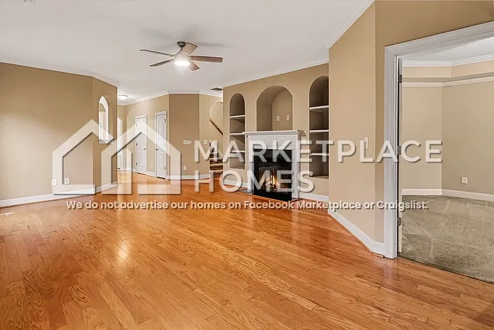 3 bed, 2.0 bath, 2111 sqft, $2,195 — Photo 3