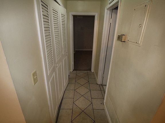 5th image of 3215 Kemmons Dr APT 1