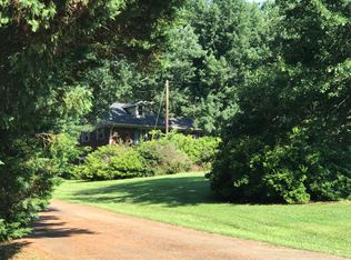 6246 Camp Creek Rd, Mount Airy, GA 30563