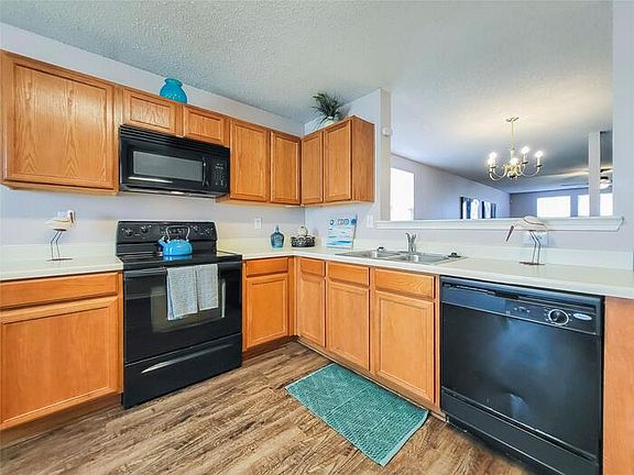 3rd image of 709 Granite Ridge Dr
