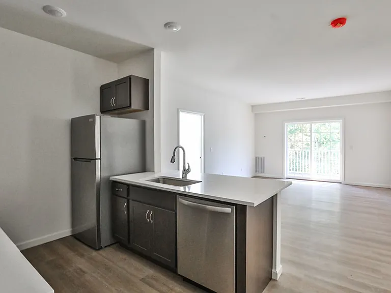30 Pine Lane Apartments — Photo 25