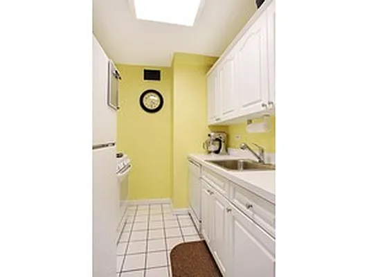 Sold by Citi Habitats | media 20