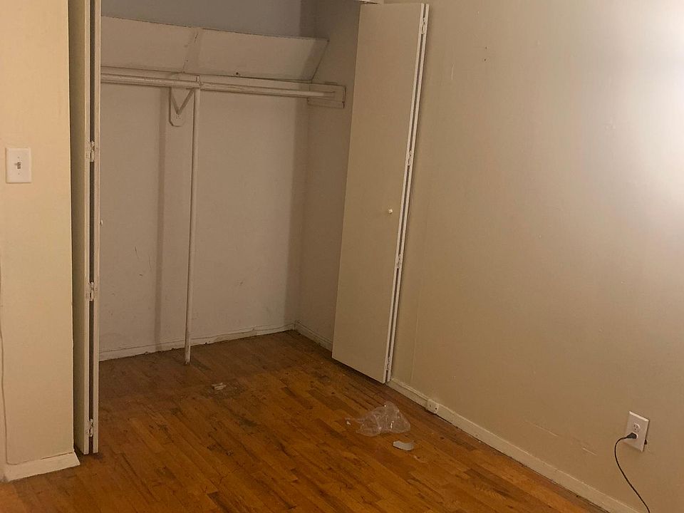 2nd image of 990 Bronx Park S #214