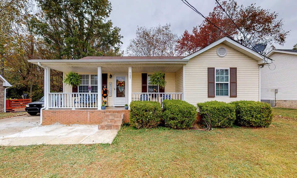 1st image of 727 Spees Dr