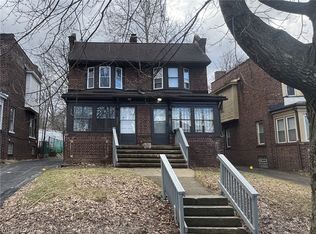 3242 Sycamore Rd, Cleveland Heights, OH 44118