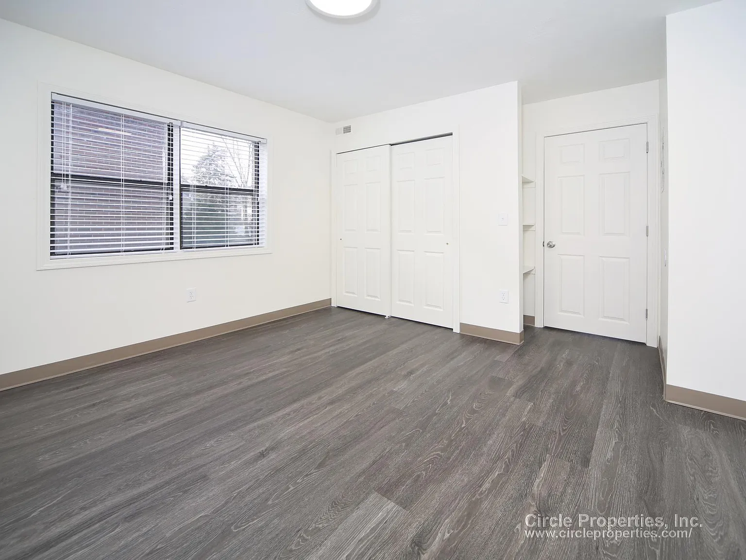 2 bed, 100 sqft, $3,850 — Photo 3