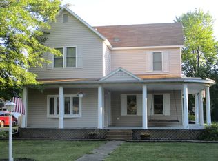 218 W Forest Ave, Atwood, IL 61913