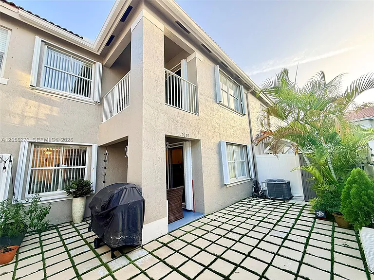 12659 SW 54th Ct #12659 — Photo 1