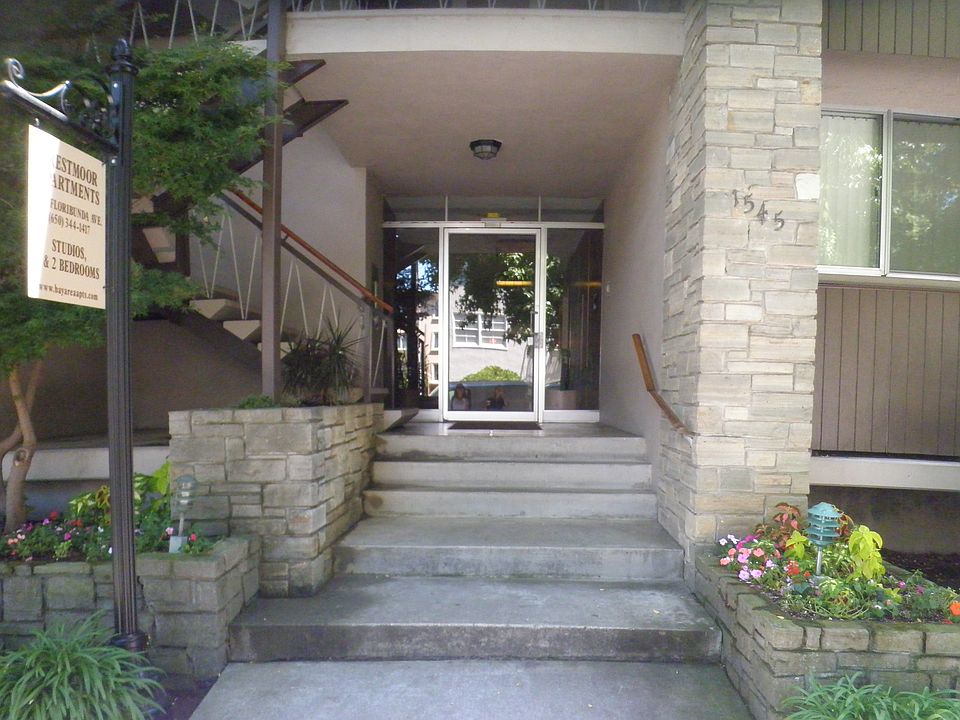 Building entrance