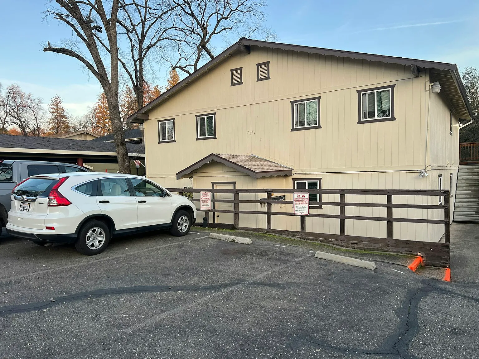 2649 Woodridge Court, Unit 2 — Photo 1