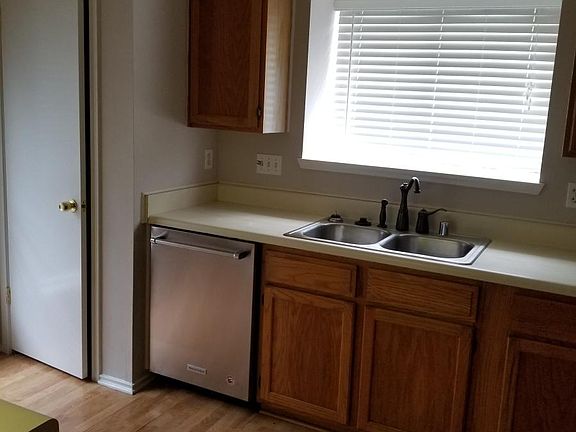 2nd image of 2701 Knights Bridge Dr
