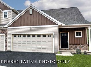 1790 Shady Ln, Mechanicsburg, PA 17055