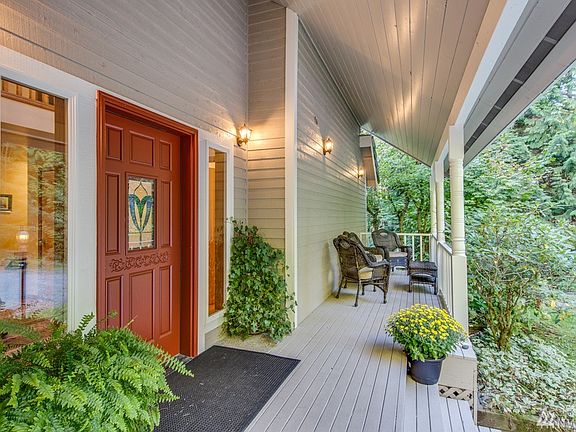 4th image of 26541 Trophy Ln NE