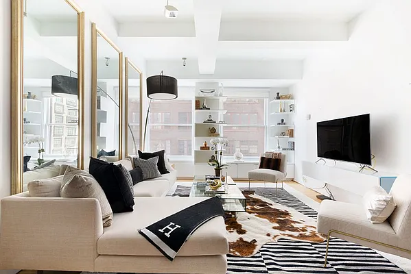 Sold by Compass | media 2