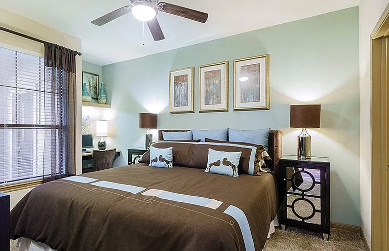 Northgate Oaks Apartments — Photo 16