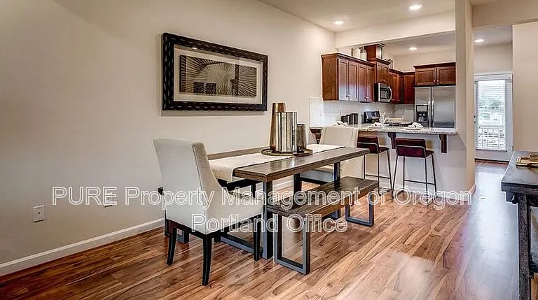 6714 NW 158th Ave — Photo 9