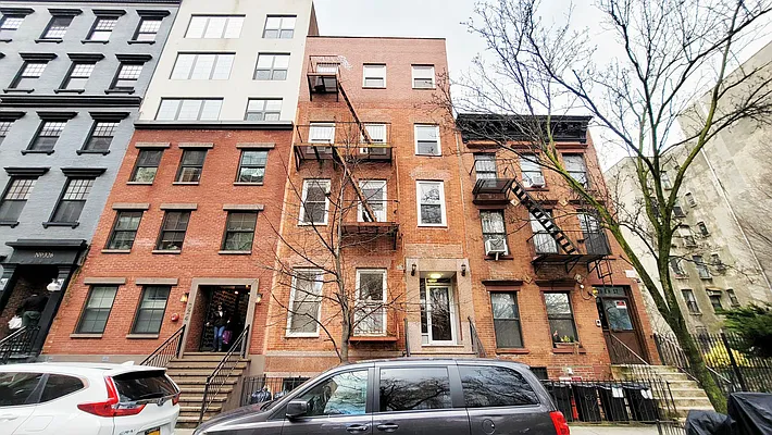 Rented by CPRE ELITE INC | media 8