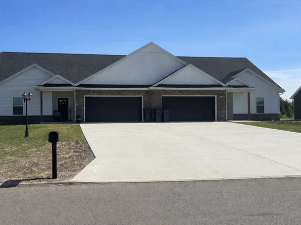 1926 Mayflower Dr #1926, Pekin, IL 61554