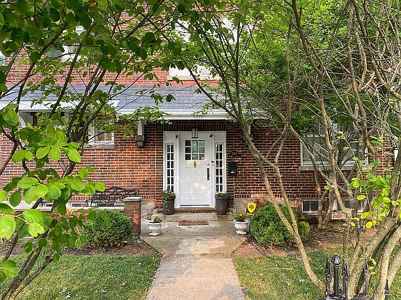 5th image of 5699 Belmont Ave