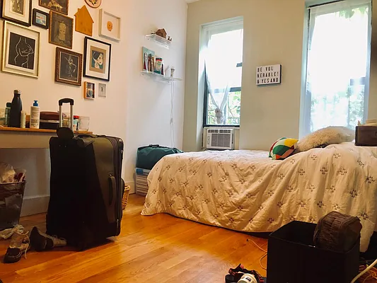 Rented by Yup Realty LLC | media 35