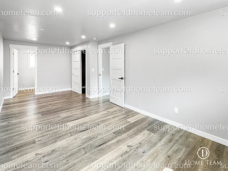405 Maple Ave NW — Photo 13