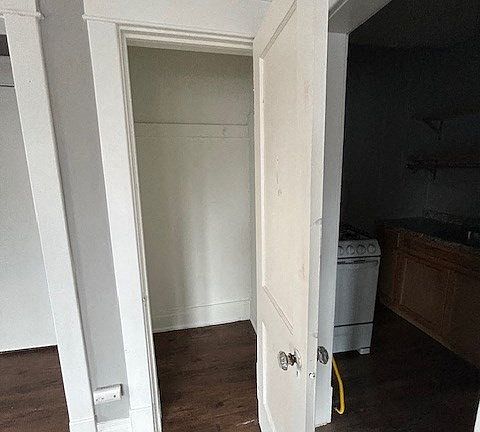5th image of 496 Elmwood Ave APT 6