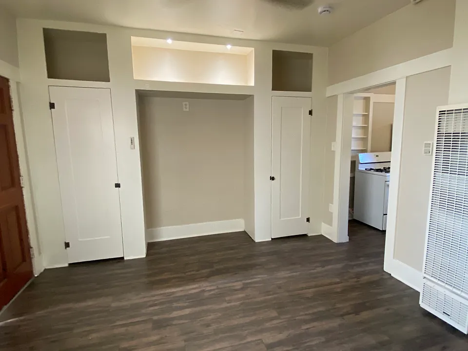 1519 Obispo Ave #3