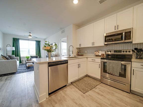 2nd image of 117 E White St #3-305