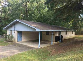 1006 Annette Dr, Longview, TX 75604