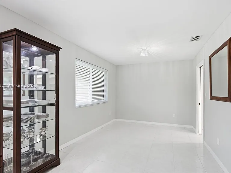 15845 SW 87th Ave — Photo 13