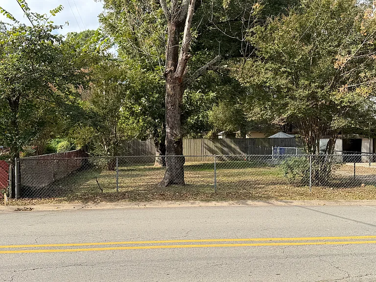 517 Ingram St — Photo 5