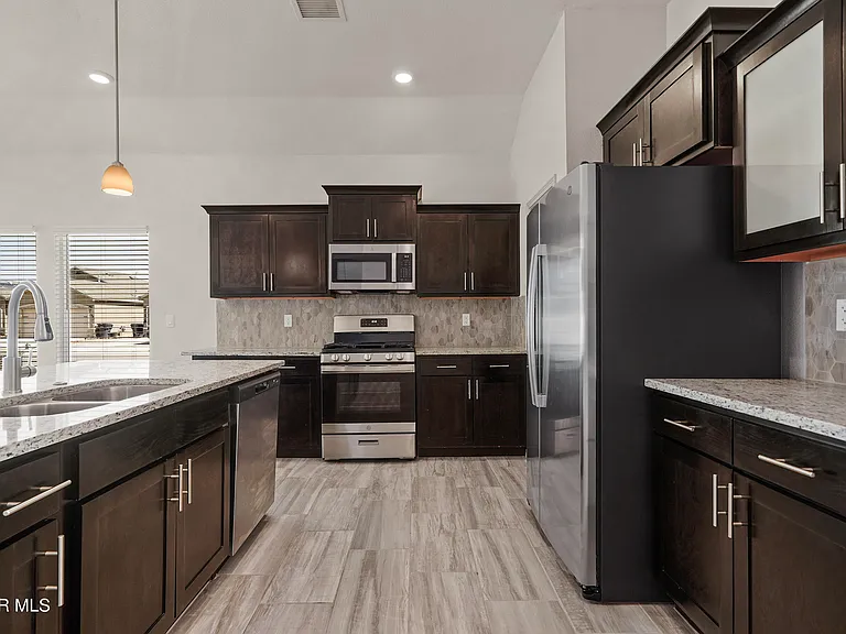 1117 Summer Rain St — Photo 11