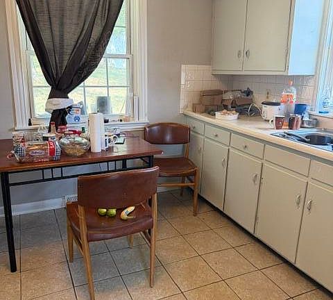 4th image of 1709 Irvine Rd