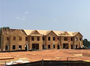 127 Panther Point Ln #48, Lawrenceville, GA 30046